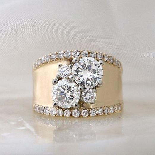 Elegant Golden Bright Zirconia Ring