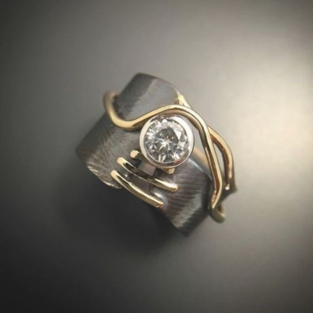 Sleek Dark Silver Zirconia Ring