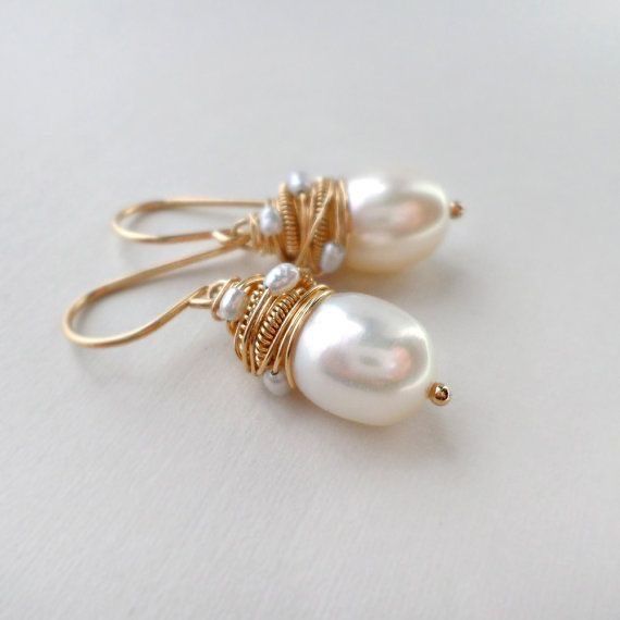 Elegant Pearl Golden Threads Earrings