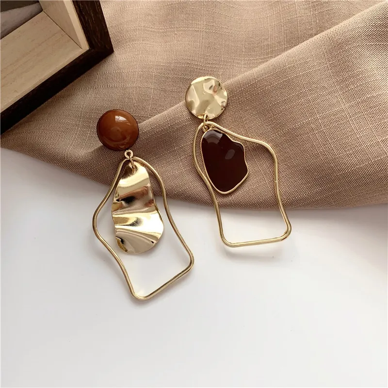 Classic Golden Brown Earrings