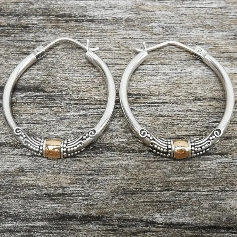 Stylish Silver Carved Pattern Hoop Earrings