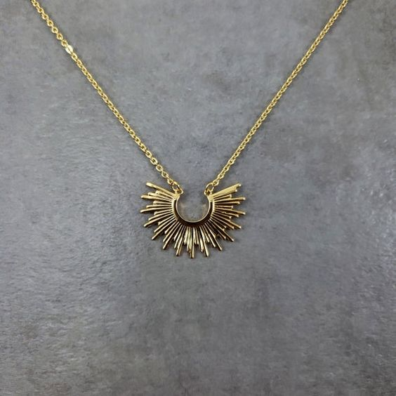 Minimalist Emperor Golden Necklace