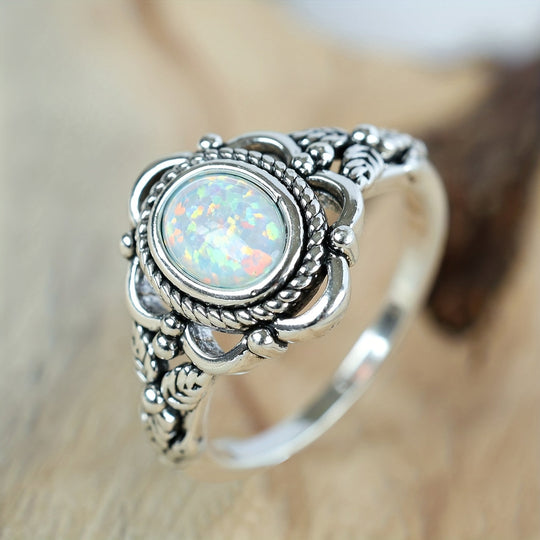 Stylish Silvery Opal Retro Ring