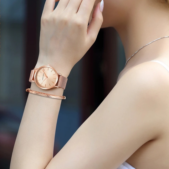 Modern Steel Strap Fashion Watch