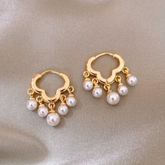 Hollow Cloud Pearl Dangle Earrings