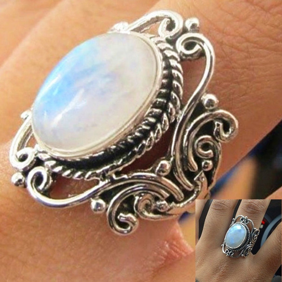Elegant Inlaid Decorative Ring