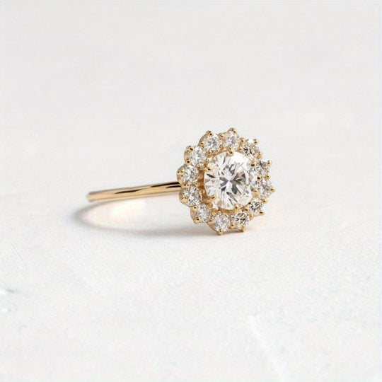 Stylish And Timeless Zirconia Ring