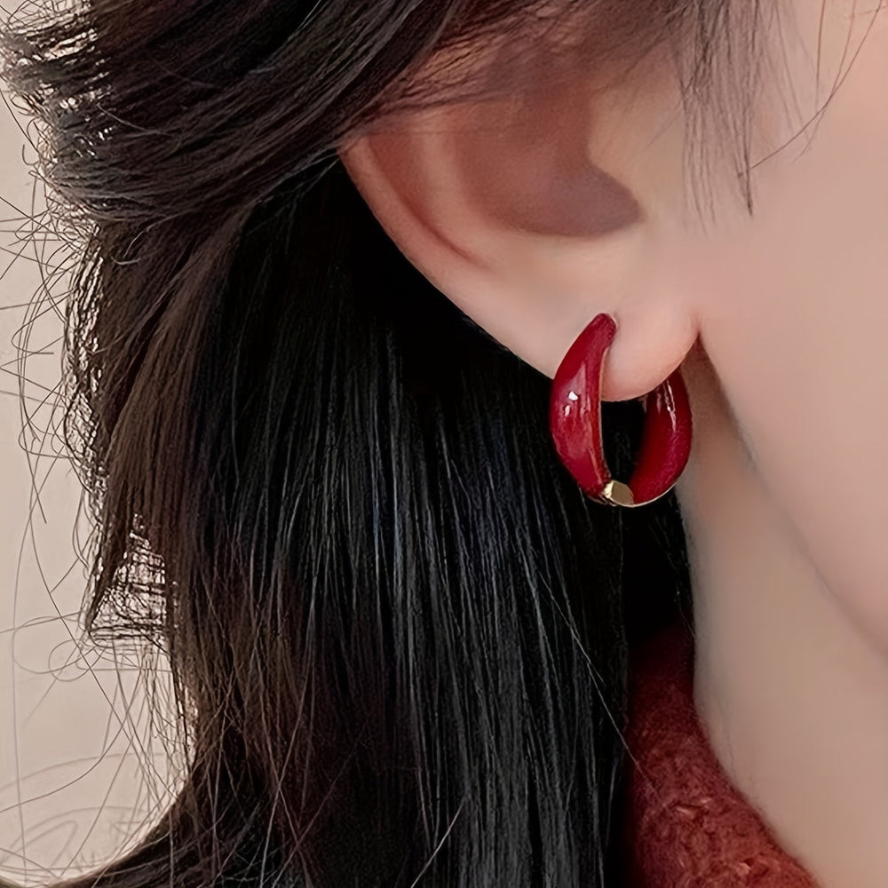 Sleek Elegant Circle Hoop Earrings