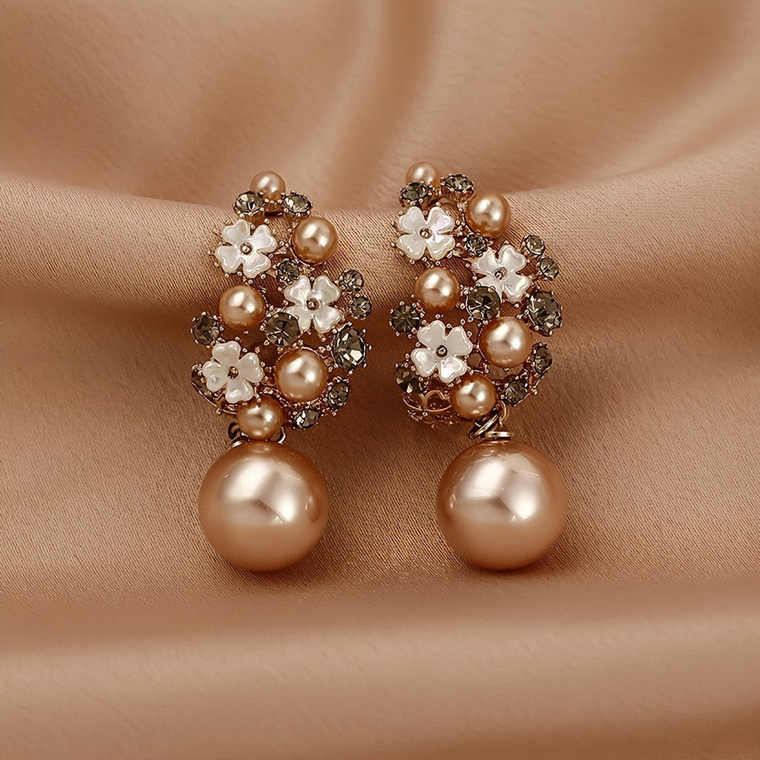 Minimalist Floral Dangle Earrings