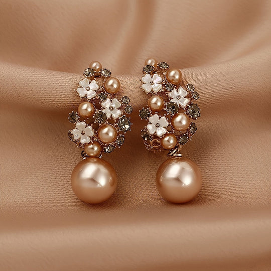 Minimalist Floral Dangle Earrings