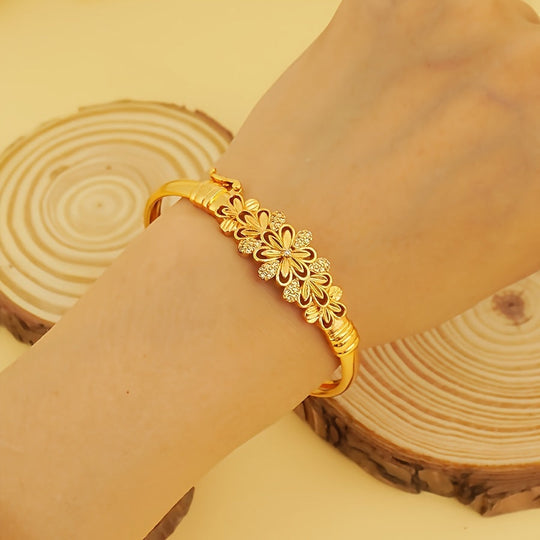 Elegant Sleek-Inspired Hollow Bangle