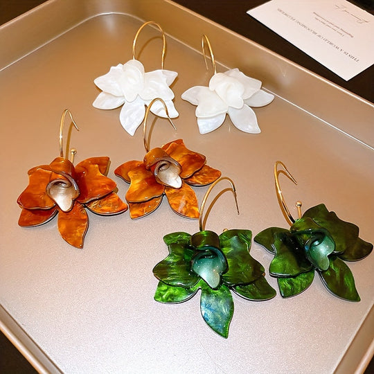 Timeless  Resin Flower Dangle Earrings
