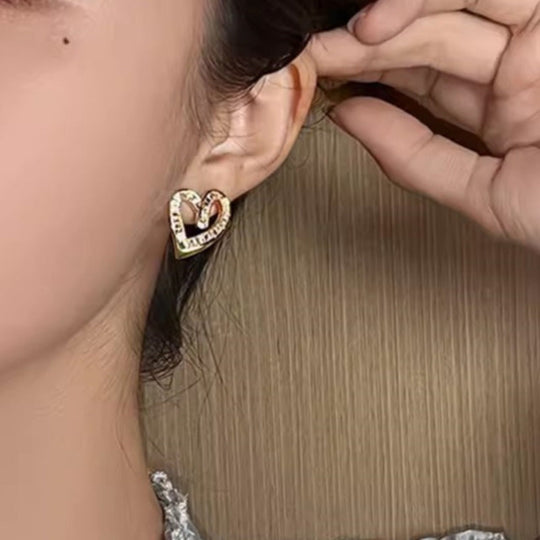 Cute Sparkling Heart Zirconia Earrings