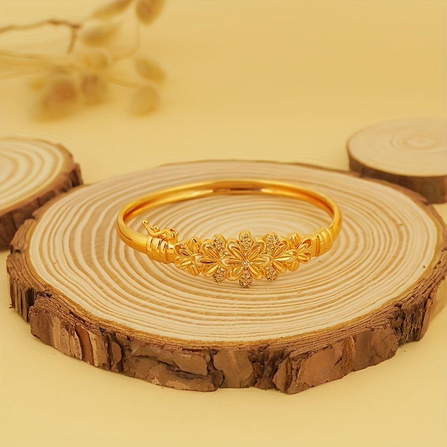Elegant Sleek-Inspired Hollow Bangle