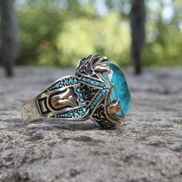 Trendy Sapphire Carving Ring