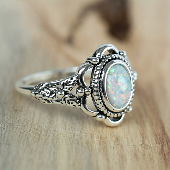 Stylish Silvery Opal Retro Ring