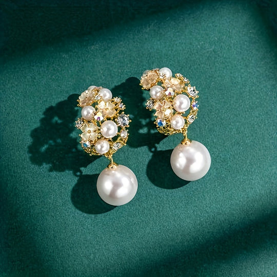 Minimalist Floral Dangle Earrings