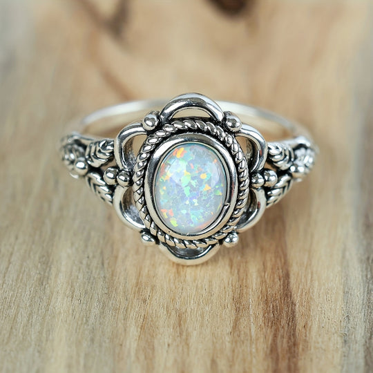 Stylish Silvery Opal Retro Ring