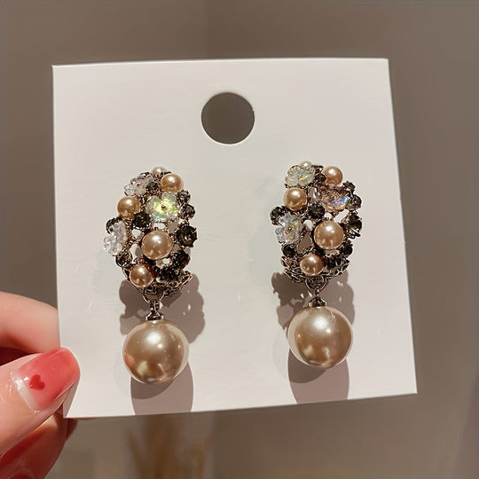 Minimalist Floral Dangle Earrings