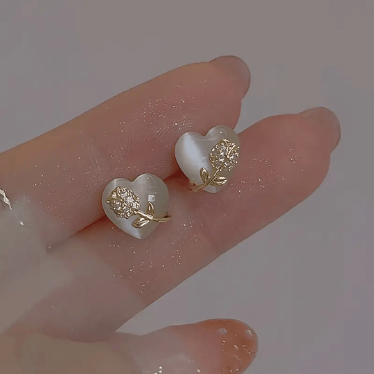 Sleek Style Heart-Shaped Rose Earrings