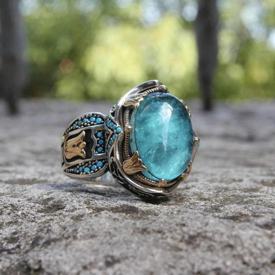 Trendy Sapphire Carving Ring