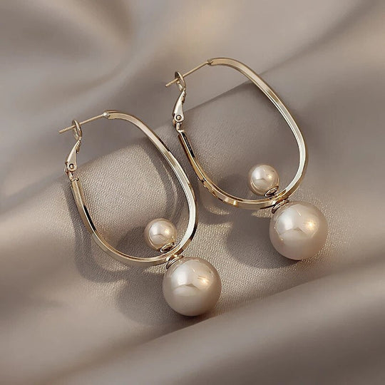 Modern Charming Pearl Earrings