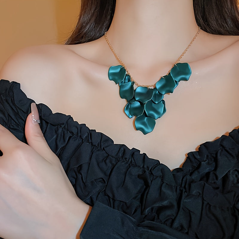 Trendy Elegant Floral Petal Tassel Necklace