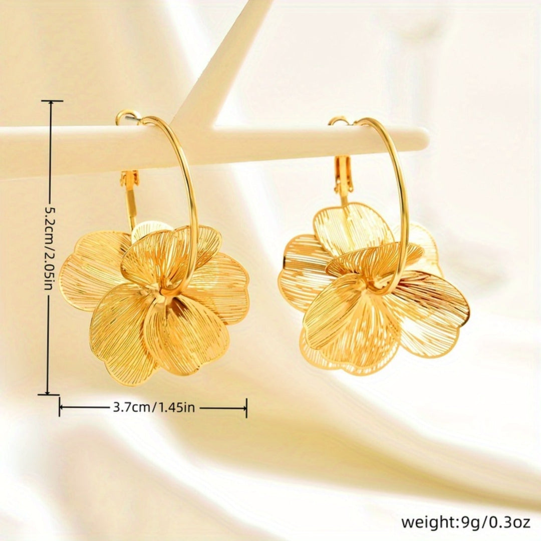 Chic 3D Floral Drop Earrings
