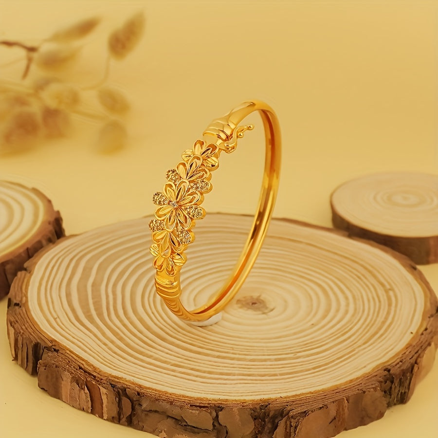 Elegant Sleek-Inspired Hollow Bangle