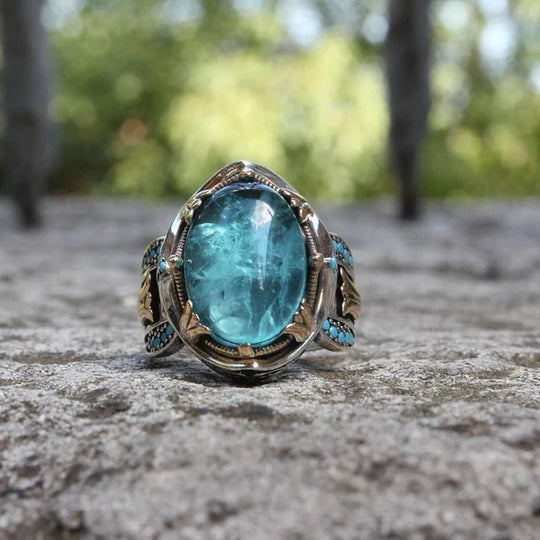 Trendy Sapphire Carving Ring