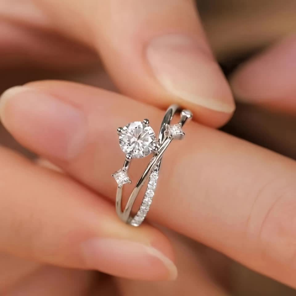 Stylish Adjustable Zirconia Ring