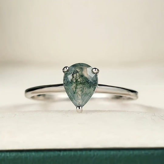 Simple Water Drop Green Agate Ring