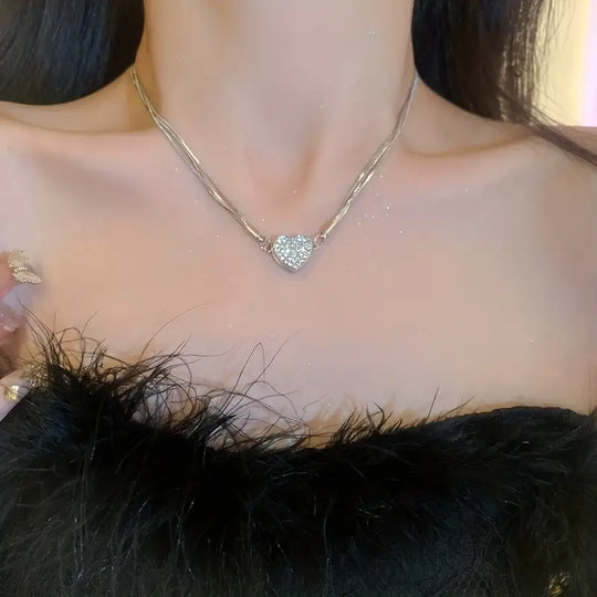 Stylish Heart-Shaped Zircon Multilayer Magnet Necklace
