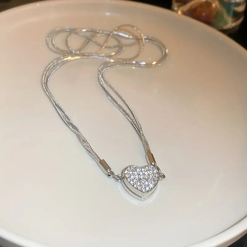 Stylish Heart-Shaped Zircon Multilayer Magnet Necklace
