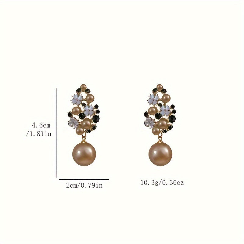 Minimalist Floral Dangle Earrings